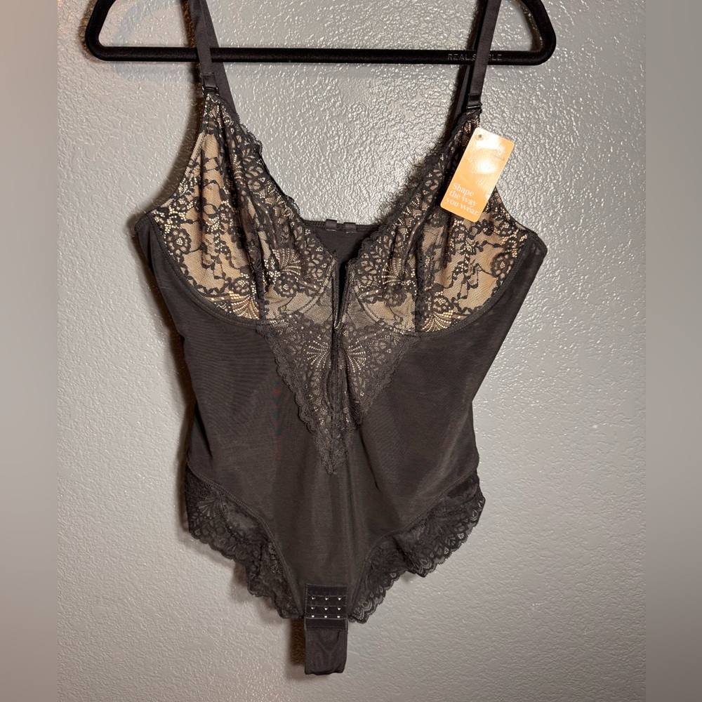 Elegant Lace Trim Black Bodysuit